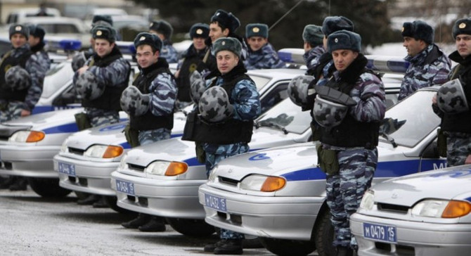 Rusya'da 10 bin polisin görevine son verildi