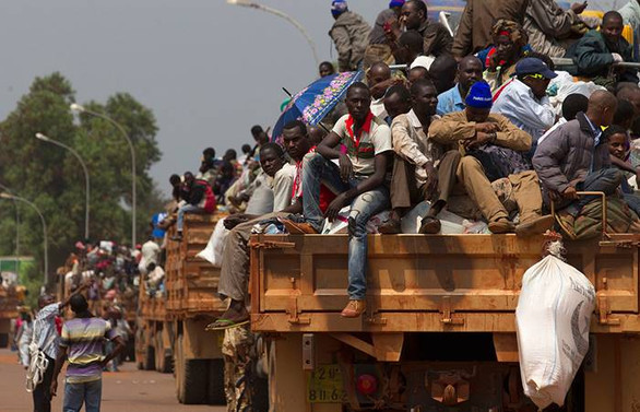 Orta Afrika'da 90 bin kişi yerinden oldu