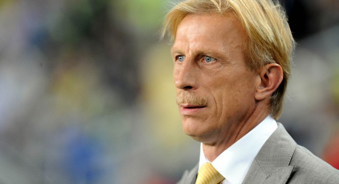 Futbolun efsane isimleri İstanbul'da buluşuyor