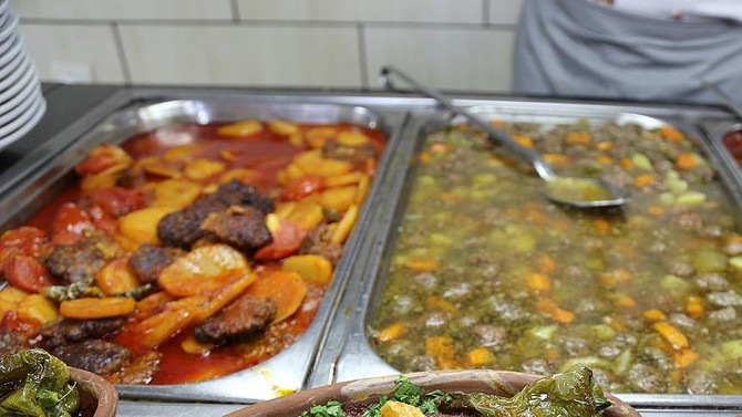 Memur ve sözleşmelilerin yemek ücretleri belirlendi