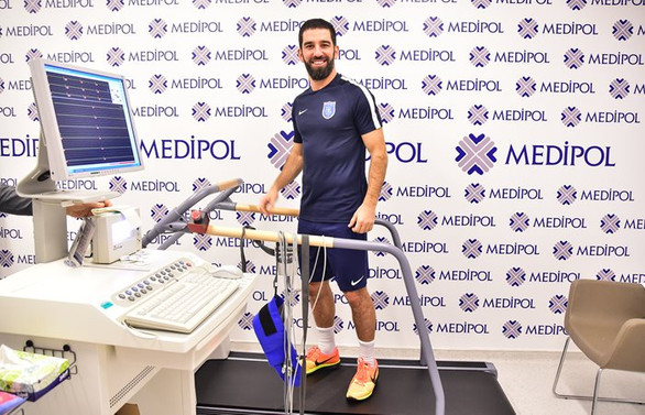 Arda Turan sağlık kontrolünden geçti