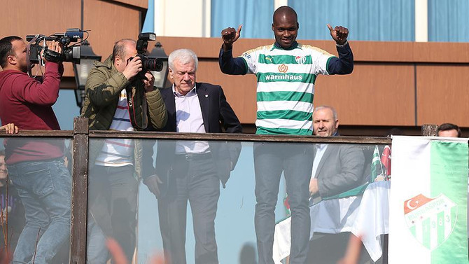 Moussa Sow Bursaspor'da