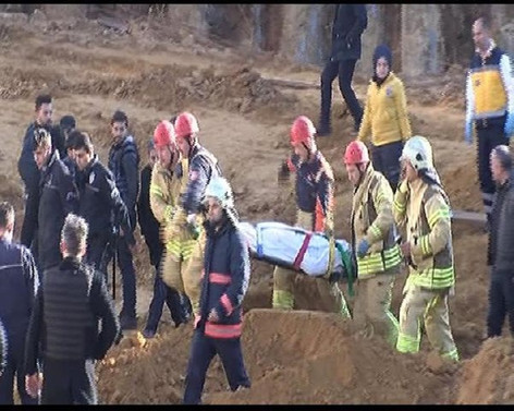 Sultangazi'de toprak kayması: Bir ölü