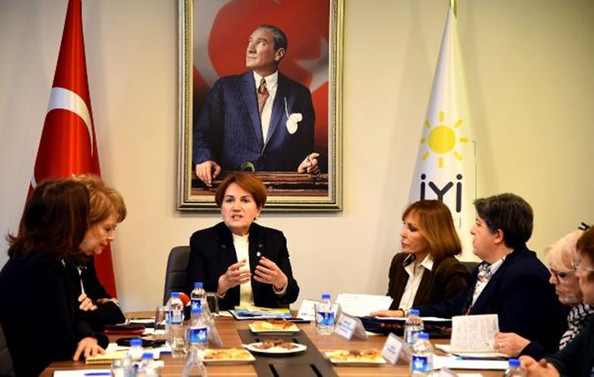 Akşener: Elbetteki ordumuzun yanındayız