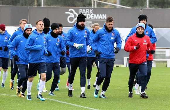 Trabzonspor-Fenerbahçe maçına rekor taraftar ilgisi