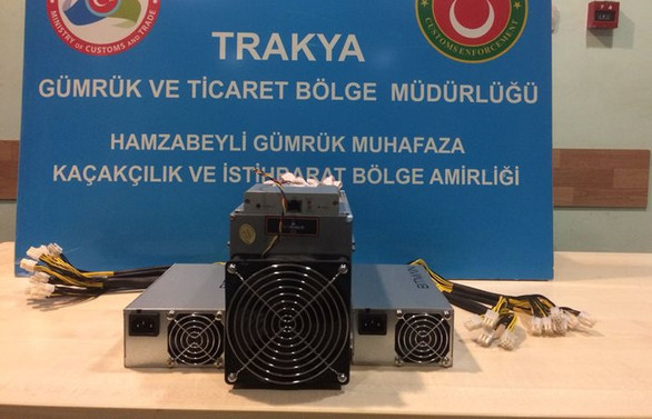 Bitcoin madencileri gümrüğe takıldı
