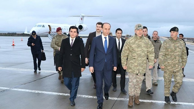 Orgeneral Akar, Suriye sınırındaki birliklerde denetimlerde bulundu
