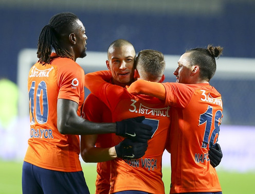 Başakşehir gol olup yağdı