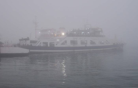 Çanakkale Boğazı'nda deniz ulaşımına sis engeli