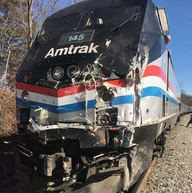 ABD’de senatörleri taşıyan tren kaza yaptı: 1 ölü