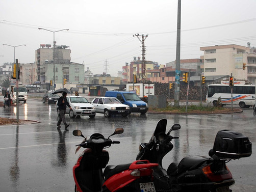 Mersin'de eğitime yağmur tatili