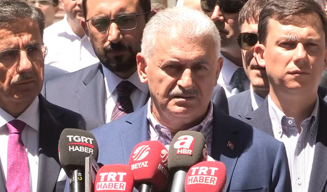 Başbakan: Adeta tiyatro gibi bir dava