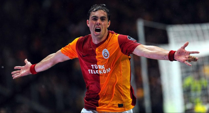 Elmander futbolu bıraktı
