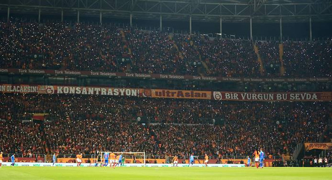 Galatasaray Da Ikinci Yari Kombineleri Satista Spor Haberleri