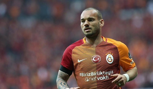Sneijder'dan transfer açıklaması