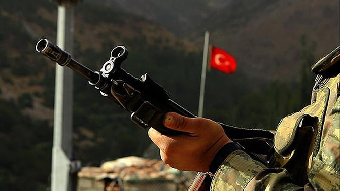 Suriye'de TSK konvoyuna saldırı
