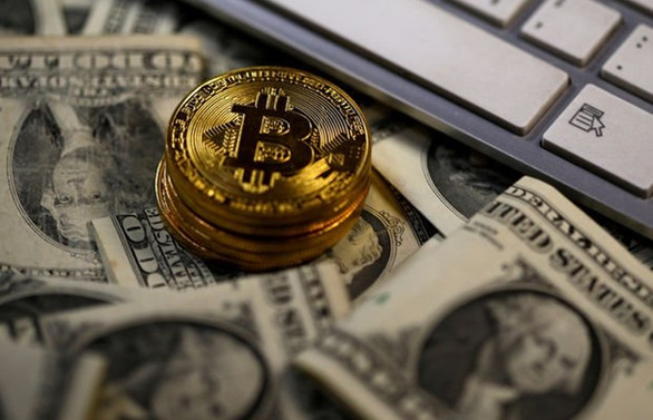 Bitcoin 1 haftada değerinin üçte birini kaybetti