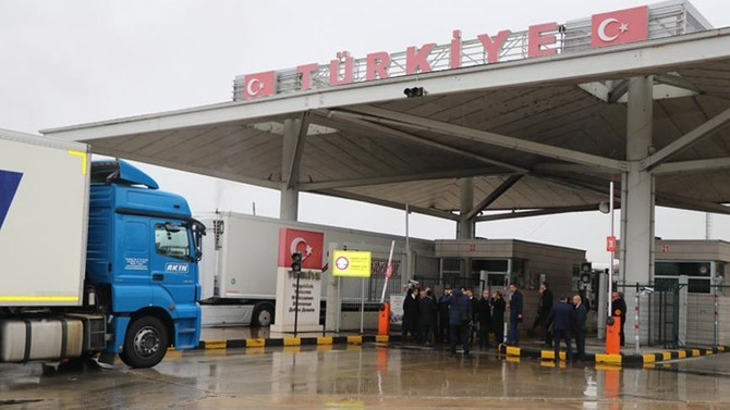 Sınır kapılarında TIR kuyruklarının oluşması engellenecek
