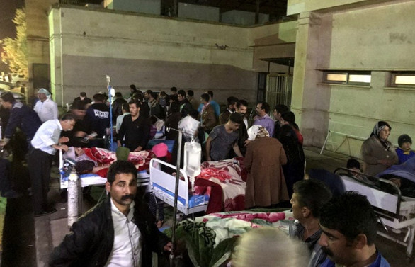 İran'daki depremde yaralı sayısı 729'a çıktı