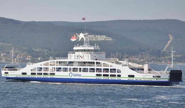 Kuzey Ege'de deniz ulaşımına fırtına engeli