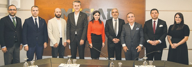 'Yerli silah üreticileri sadece ambargo günlerinde gündeme gelmemeli'