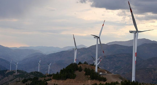 Enerjinin 1 milyar dolarlık rüzgarı yüksekten esecek