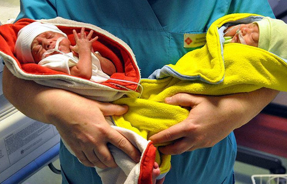 Çoklu doğumda bebek başına aylık 150 lira destek