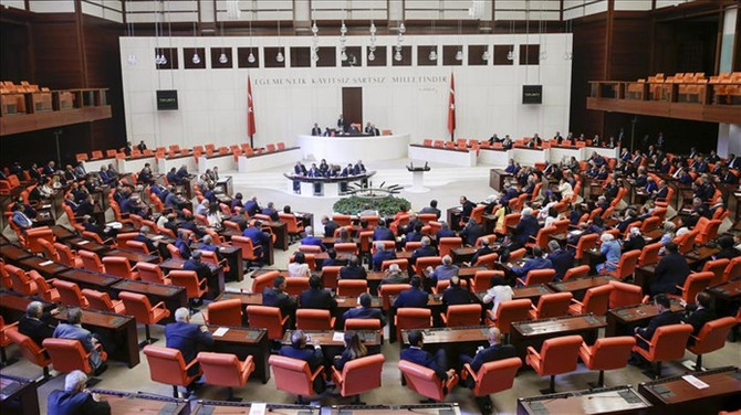 Meclis'te İş Bankası tartışması