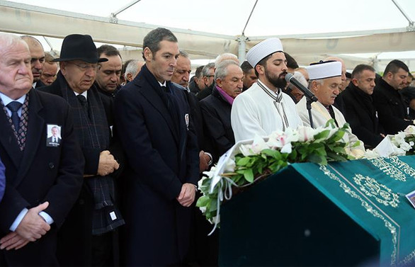 Ali Raif Dinçkök son yolculuğuna uğurlandı