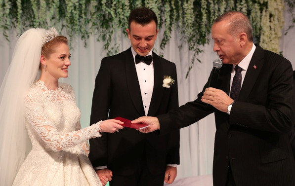 Erdoğan, Zeybekci'nin nikah şahidi oldu