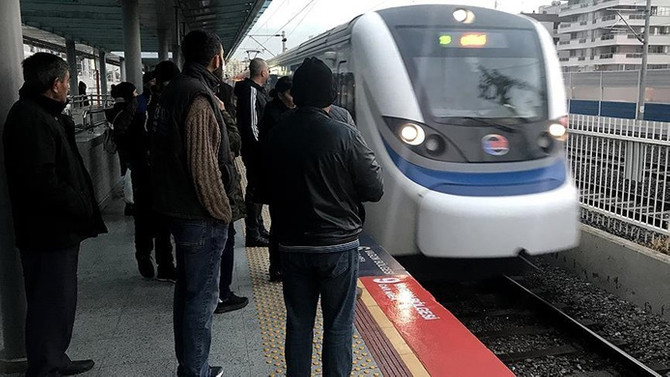 İZBAN çalışanları son teklifi kabul etmedi
