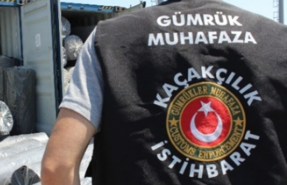 İstanbul'da 4 ayrı kargoda 48 adet tabanca ele geçirildi