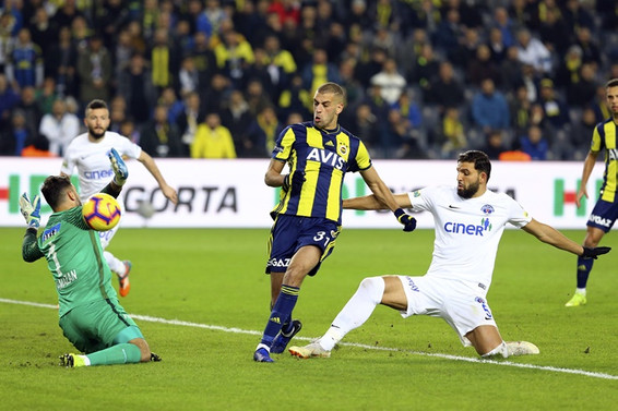 Fenerbahçe'de puan kayıpları sürüyor