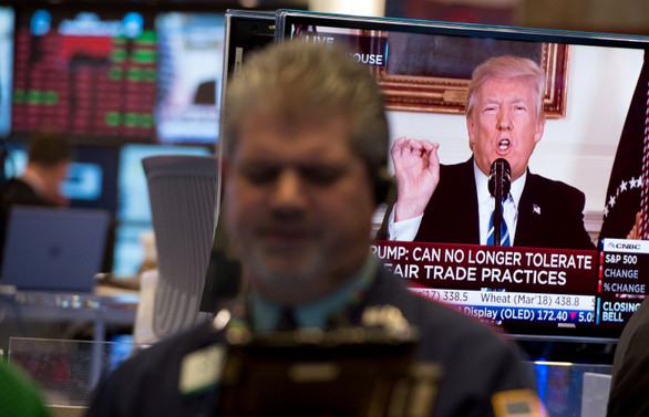 Trump tarife adamı olduğunu hatırlattı, ABD borsaları sert düştü