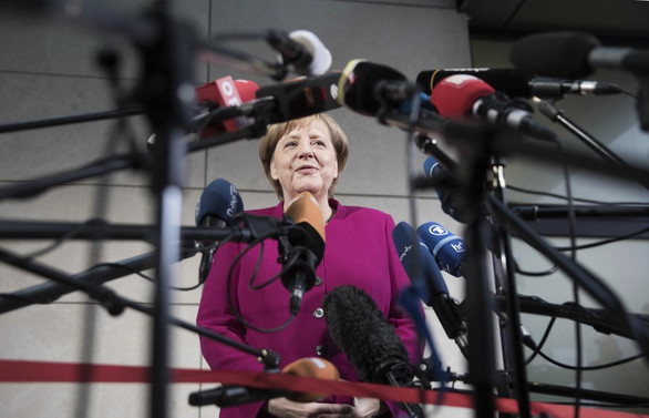 Merkel, partisine son kez hitap etti