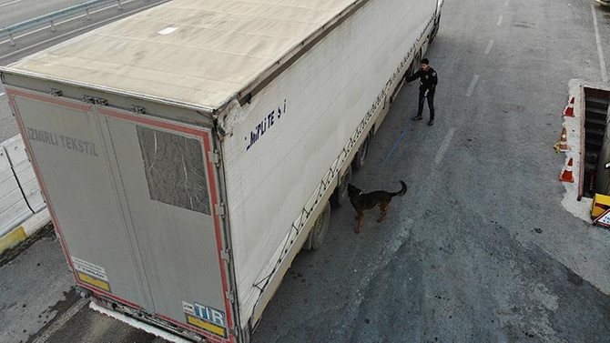 Rekor miktarda eroin ele geçirilen TIR'ın sahibine gözaltı