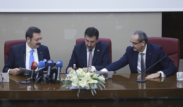 'Güven Damgası' için imzalar atıldı