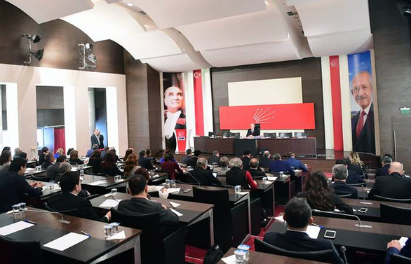 CHP'de yeni YDK görev dağılımı yaptı