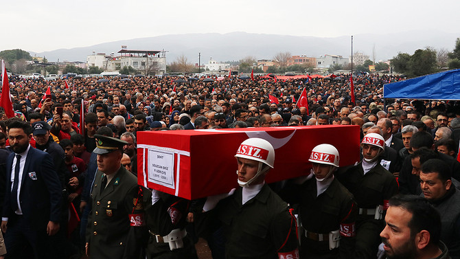 Afrin’de şehit olan askerler toprağa verildi