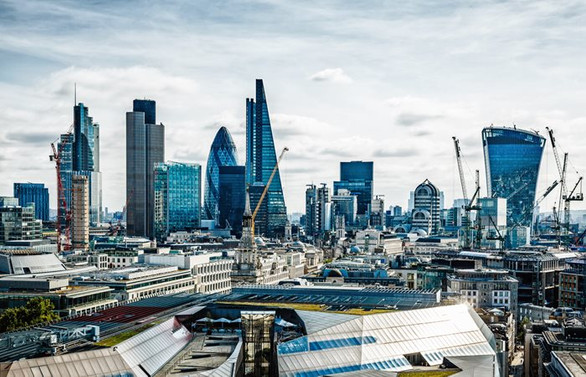 Londra'da '2. Dünya Savaşı'ndan kalma bomba' paniği