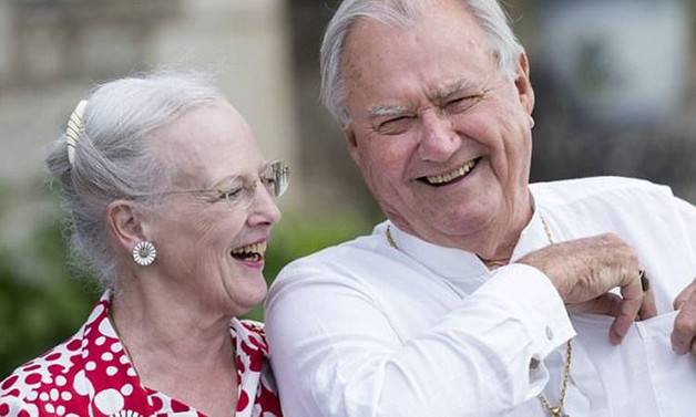 Danimarka Kraliçesi Margrethe'nin eşi Prens Henrik öldü