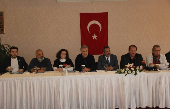 Sanatçılar Mehmetçik'e destek için Hatay'da