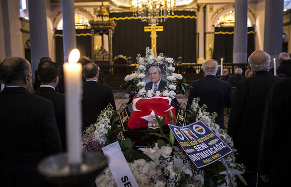 'Kolsuz Agop' son yolculuğuna uğurlandı