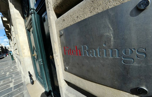 Fitch, Yunanistan'ın kredi notunu yükseltti