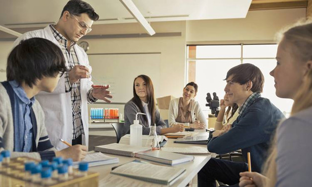 Kolejler yabancı hoca getiremiyor