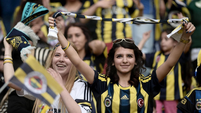 Tribünlerde kadın taraftar sayısı arttı