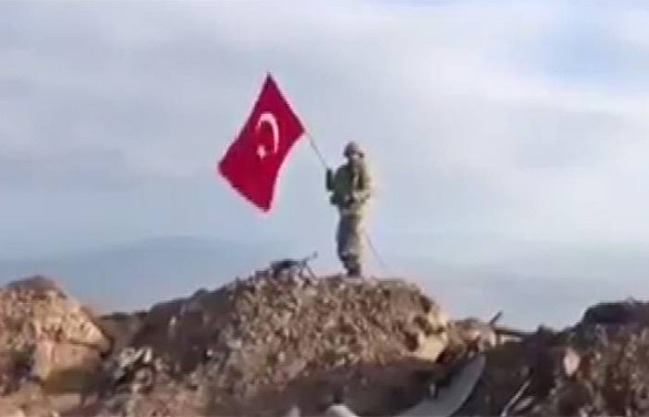 Darmık Dağı'na Türk bayrağı dikildi