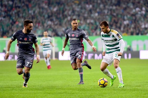 Beşiktaş, deplasmandan 1 puanla dönüyor