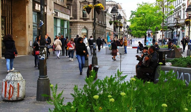 Öğrenciler vizesiz Belgrad'ı sevdi
