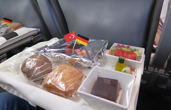 SunExpress, döner ikram edecek